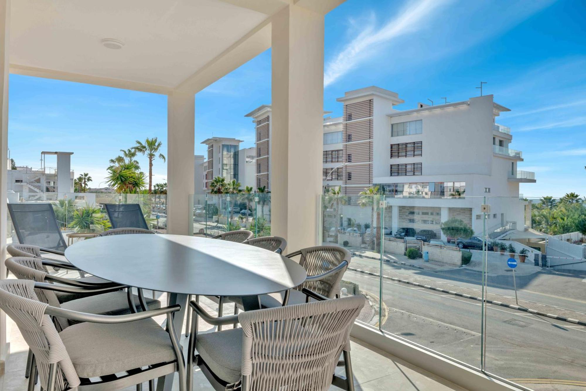 Phaedrus Living: Seaview Luxury Flat Limnaria 150 Apartment Paphos Exterior photo