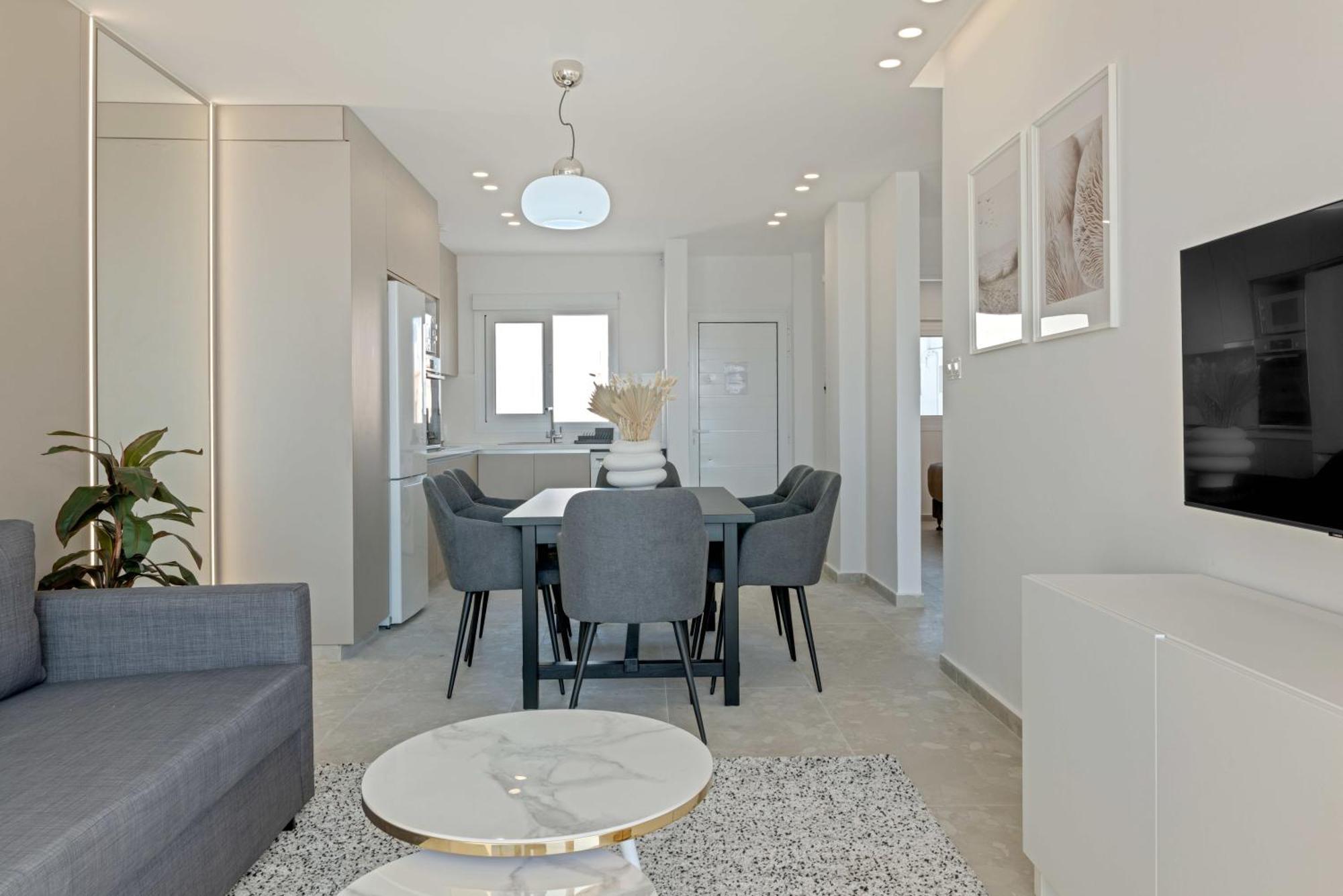 Phaedrus Living: Seaview Luxury Flat Limnaria 150 Apartment Paphos Exterior photo