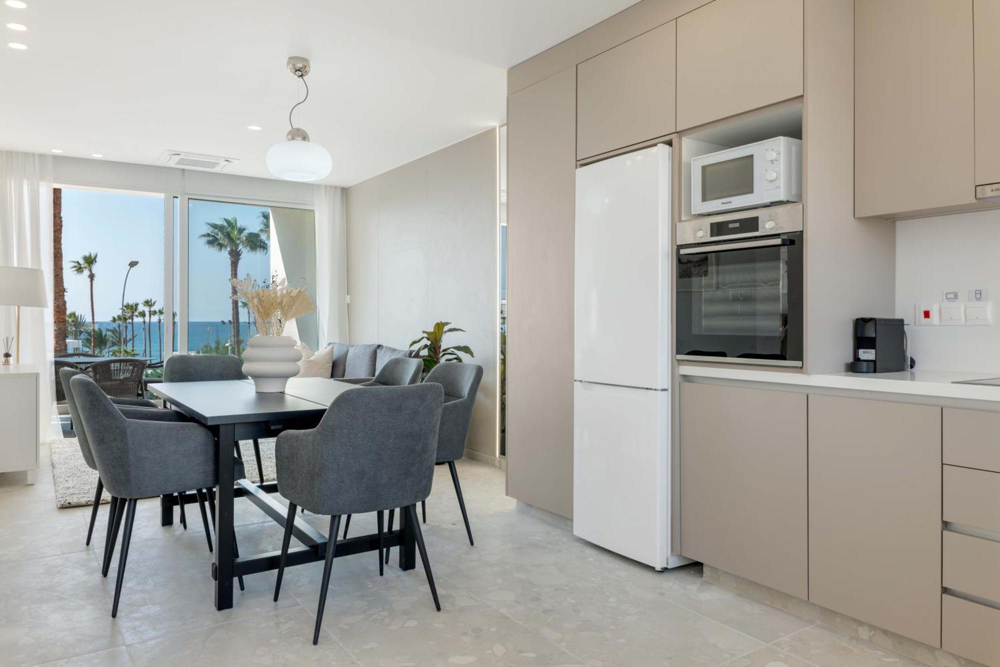 Phaedrus Living: Seaview Luxury Flat Limnaria 150 Apartment Paphos Exterior photo