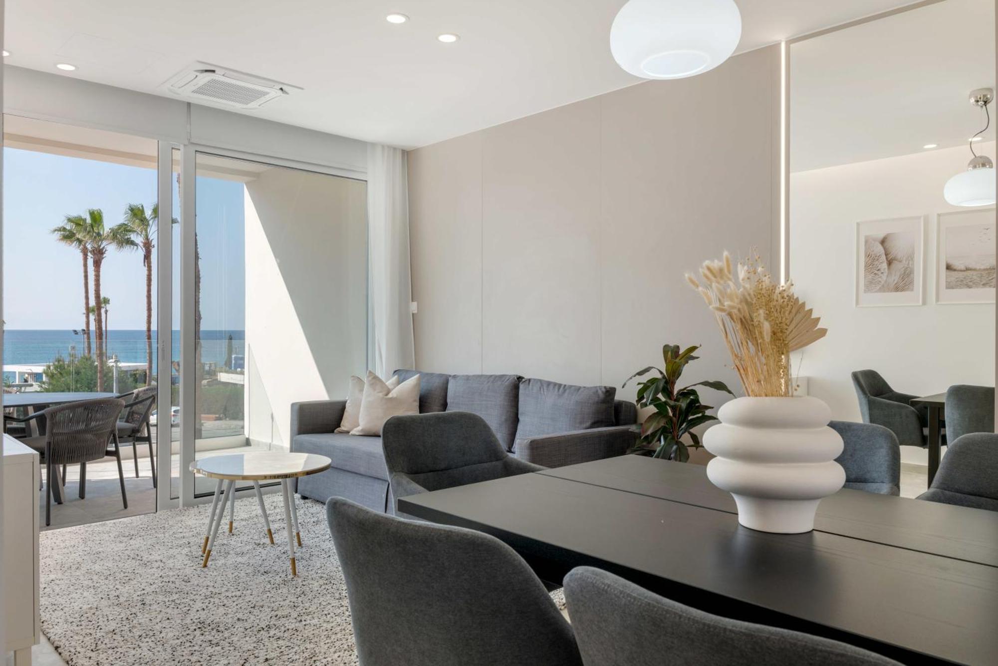Phaedrus Living: Seaview Luxury Flat Limnaria 150 Apartment Paphos Exterior photo